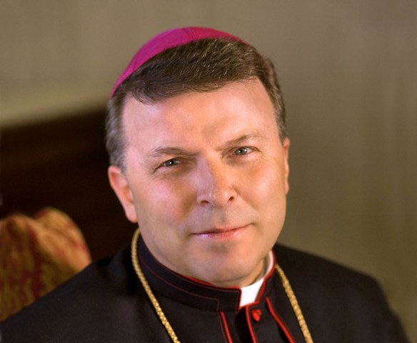 Foto vescovo Trasarti 2